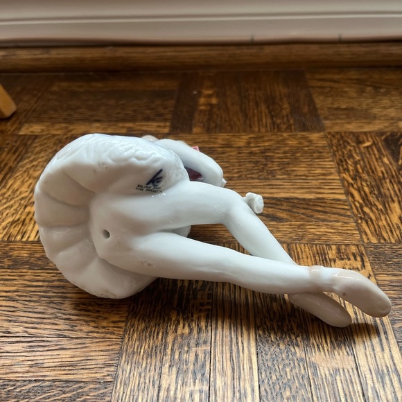 2000 KALIQUE FINE PORCELIAN BALLERINA BALLET DANCER FIGURE - Picture 5 of 7